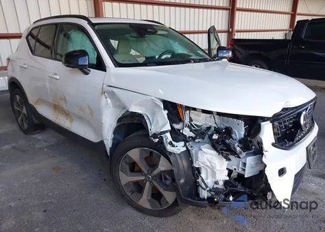 2024 Volvo Xc40 B5 Plus Dark Theme from USA, damaged, VIN YV4L12UL4R2358842